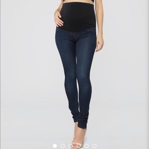 Classic High Waist Skinny Maternity Jeans - Dark